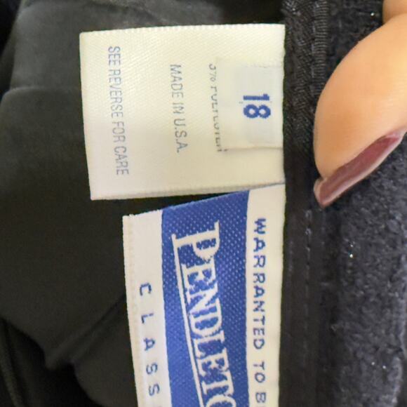 Pendleton wool blend skirt, black w metallic threads classic, work, office #4274 - Picture 5 of 8